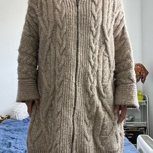 Zara Cozy Cable Knit Sweater - Cream